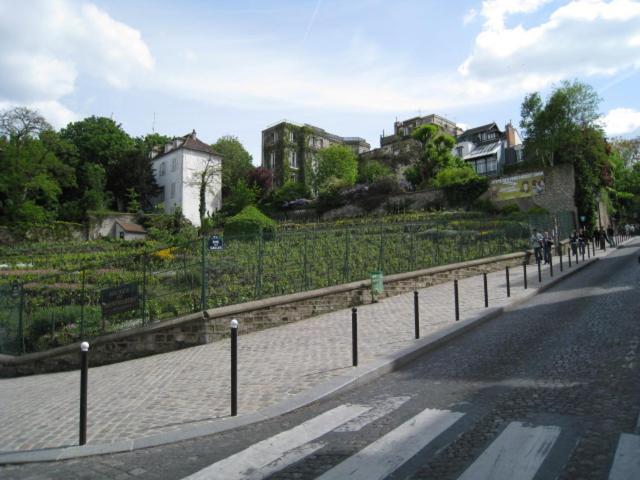 Quiet Apartment Hill Of Montmartre Parijs Buitenkant foto